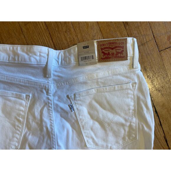 NWT Levis 721 High Rise White Skinny Jeans Size 32 - Picture 8 of 8